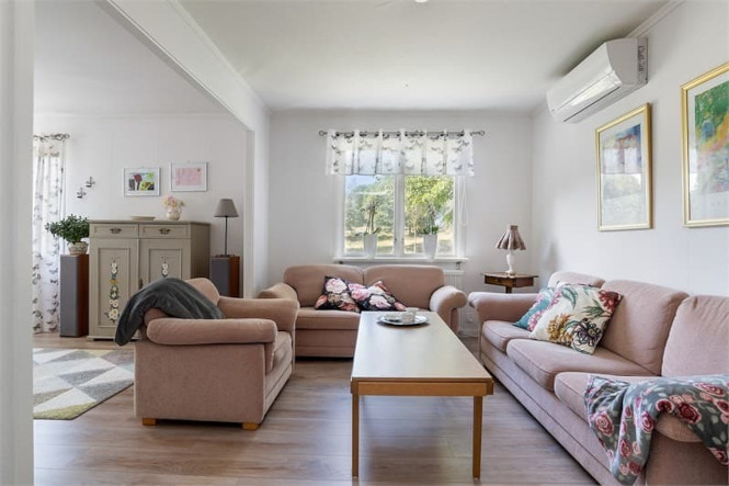 Empty room before AI homestaging - unfurnished space without decor that needs virtual styling